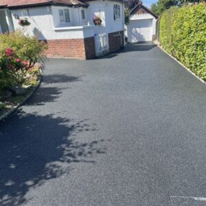 Black Resin Driveway Prestatyn North Wales (3)-min